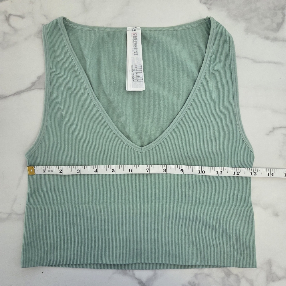 Forever 21 Ribbed Sage Green Crop Tank Medium/Large - Picture 13 of 13